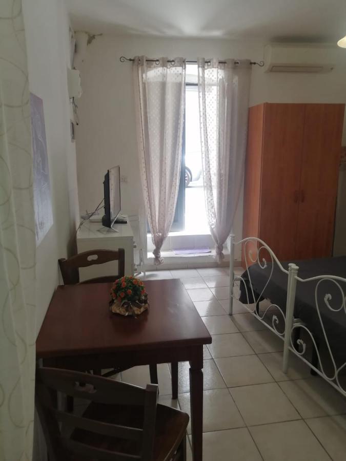 La Nicchia Apartment Bari Luaran gambar