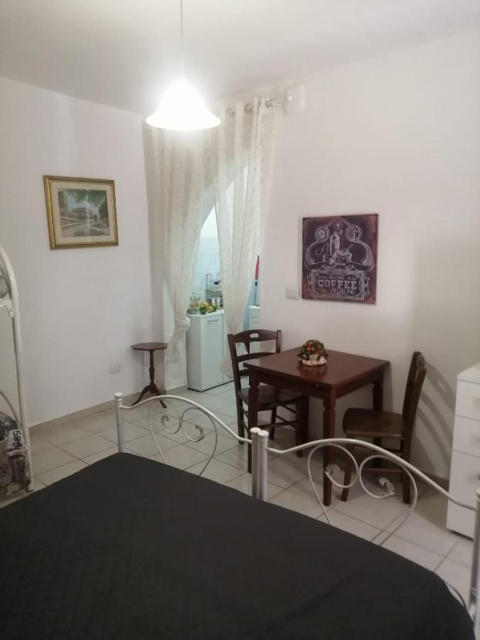La Nicchia Apartment Bari Luaran gambar